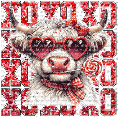 VAL 447 XOXOXO Highland Cow